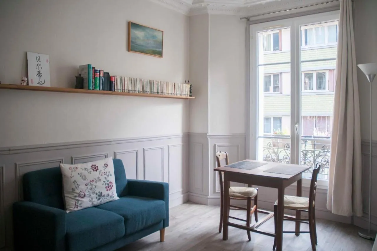 Cosy Apt Near Parc De La Villette contacts